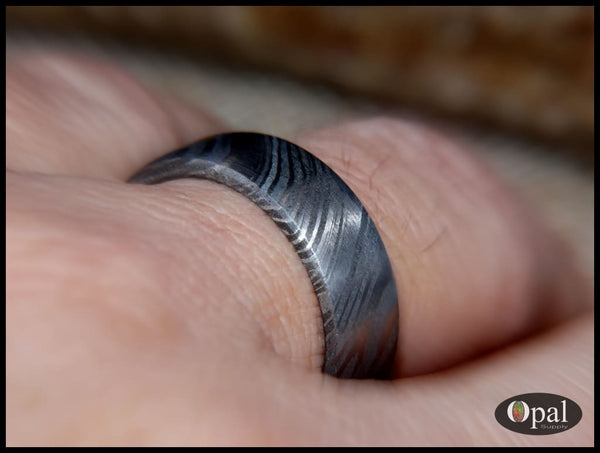Hand forged damascus steel ring