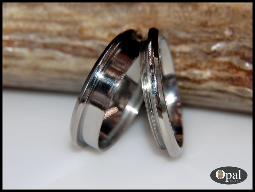 Titanium ring outlet core